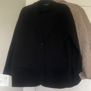 Ralph Lauren Black blazer. Pockets size 2x